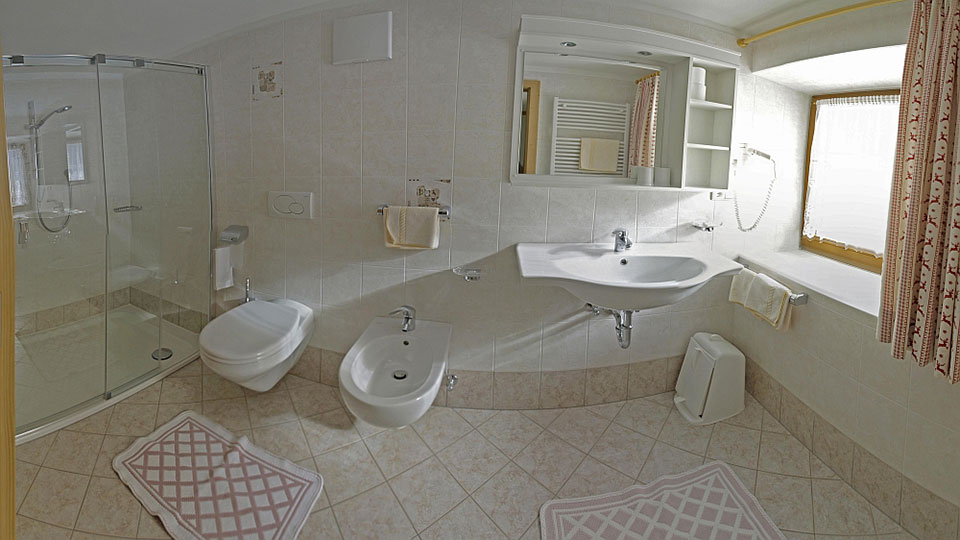 Doppelzimmer Dolomit - Badezimmer